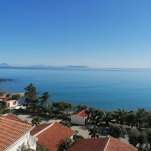 https://villaggio-residence-testa-di-monaco.sicilyhotelsitaly.net