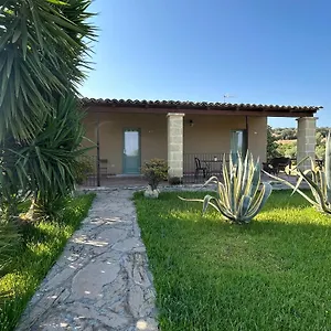 https://borgo-nocchiara.sicilyhotelsitaly.net